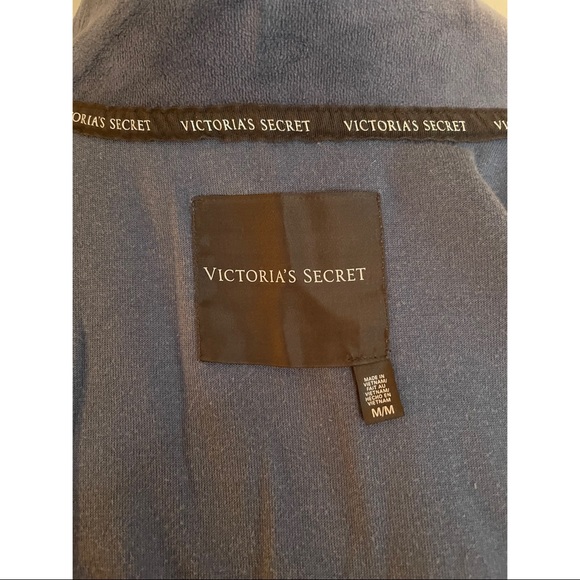 Victoria’s Secret zip up - Picture 4 of 4